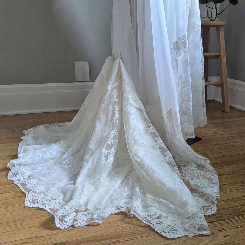 Vintage 1970s Bridallure Wedding Dress Floral Lace Gown Train Bridal Maxi Size 4 - Picture 10 of 16